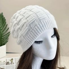 14Pcs Simple and Stylish White Knit Beanie for Women