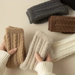 18 Pairs Textured Fuzzy Mid Tube Socks 